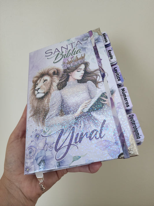 Biblia V-Guerrera | Reina Valera 1960 | NVI  | KJV | Flores | Lavender | Flowers | Lavender Woman's Bible | Holy Bible | Lion and Woman